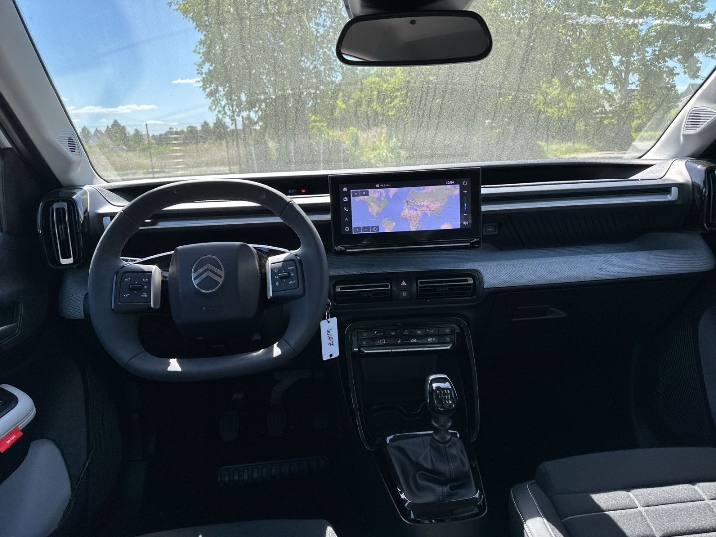 Fahrzeugabbildung Citroën C3 MAX 1.2 PT Turbo 100 S&S Navi CarPlay SHZ