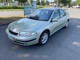 Renault Laguna Privilege 1.8 16V TÜV + Service NEU - gebrauchte Renault Laguna aus dem Jahr 2001