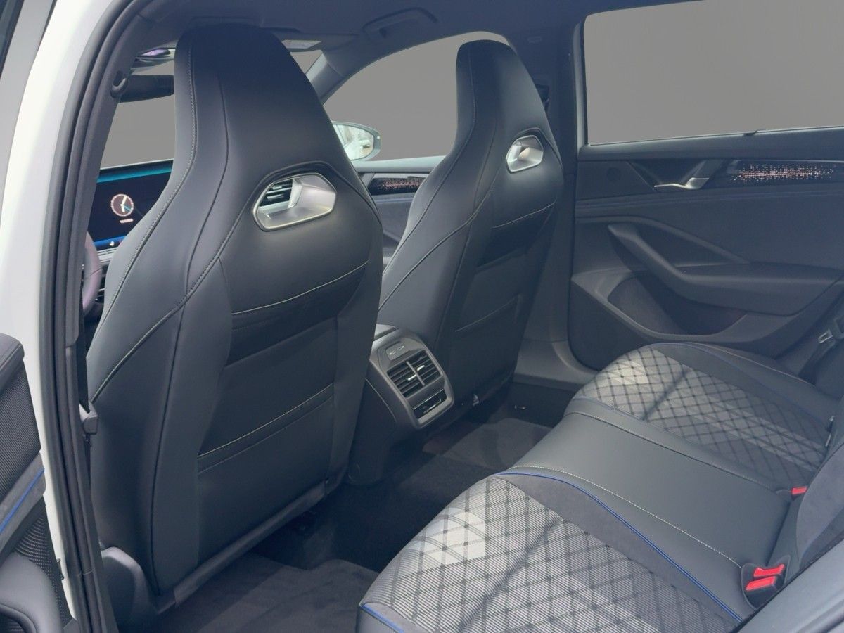 Volkswagen Passat - Bild 9