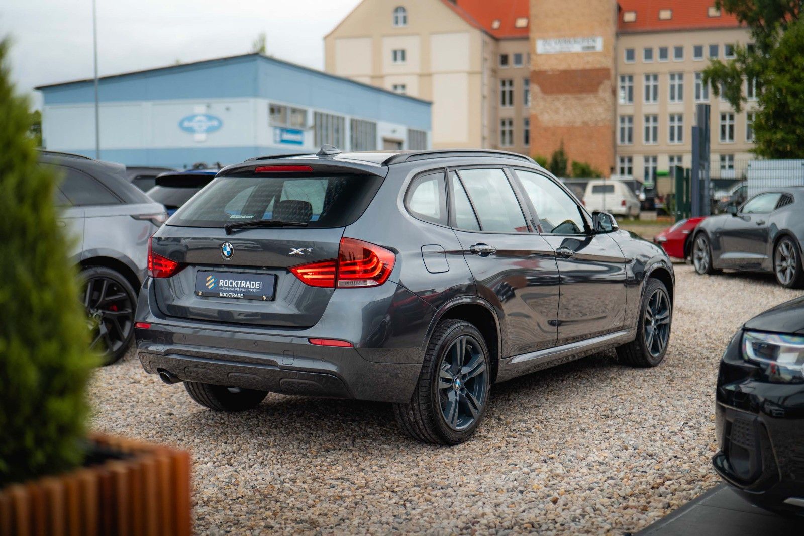 Fahrzeugabbildung BMW X1 xDrive 18d M-Sport Shadow Line *Bi-Xenon*DAB*