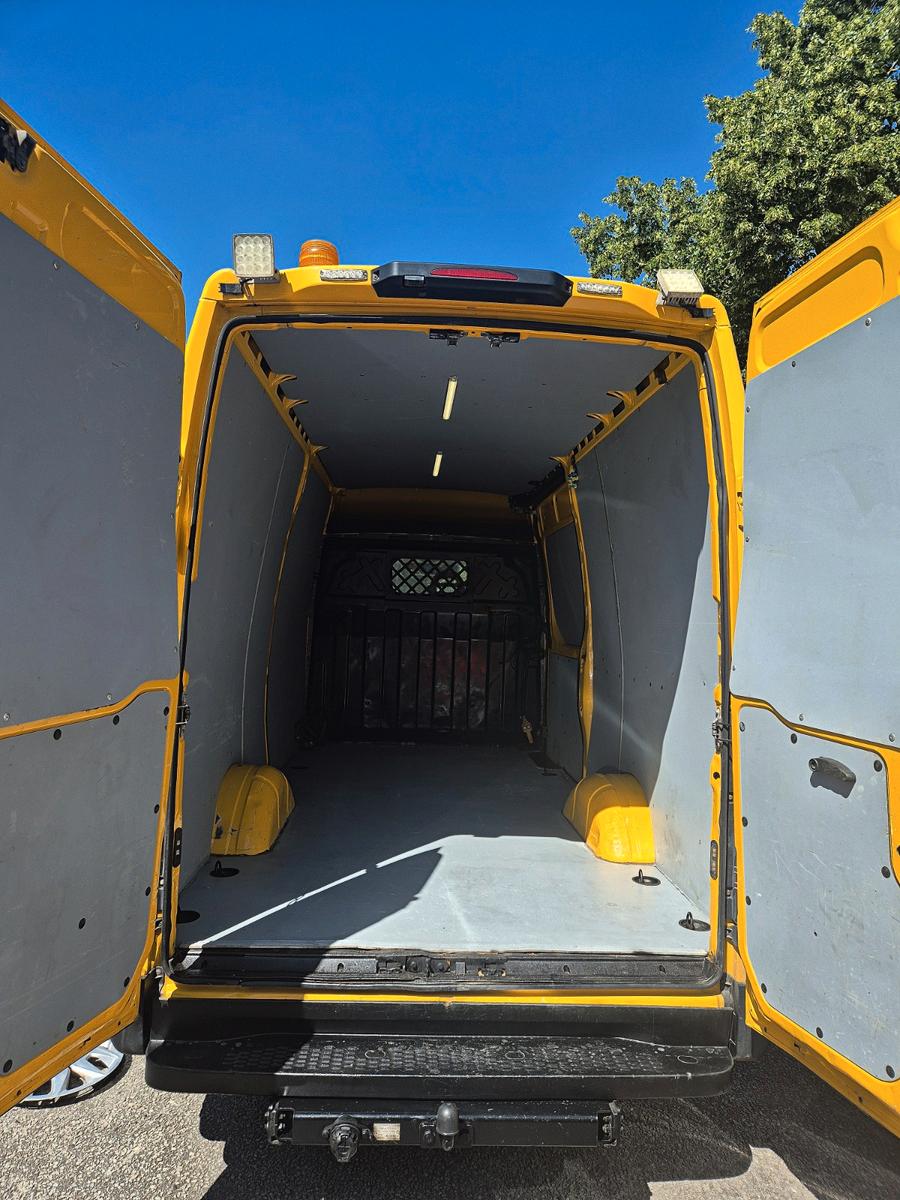 Iveco Daily Kasten Hoch+Lang Klima+AHK 3.5t+LED