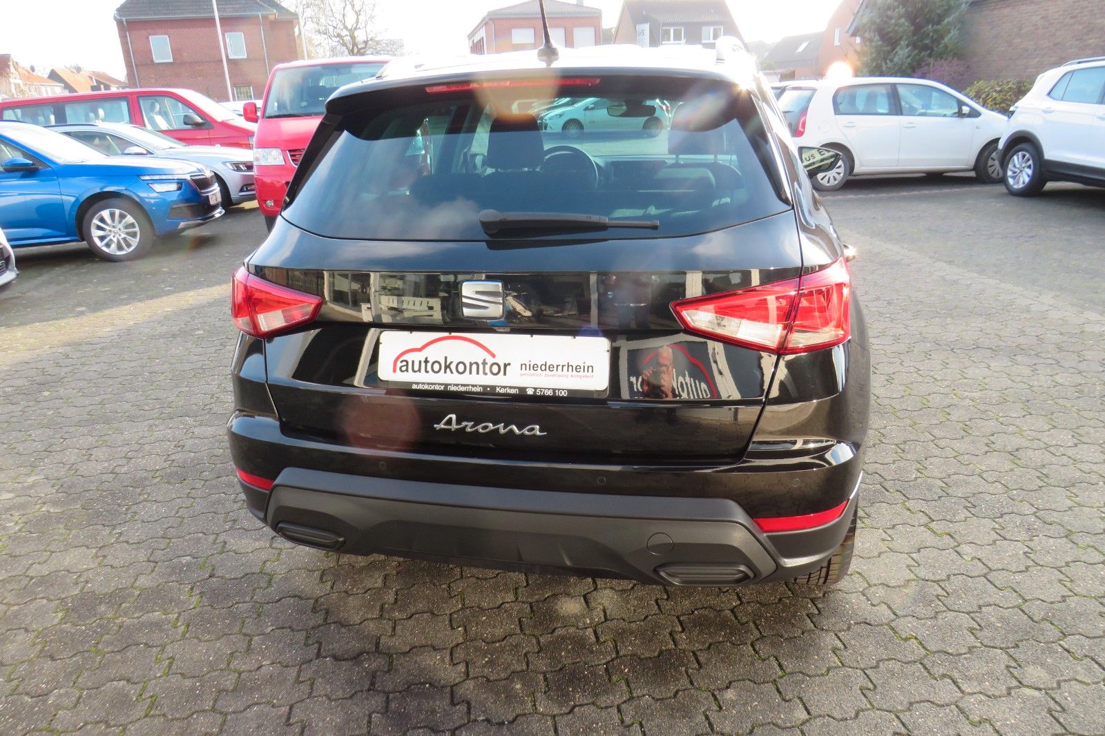 Fahrzeugabbildung SEAT Arona Style DSG FULL-LINK SITZH KAMERA GJ ACC 1H
