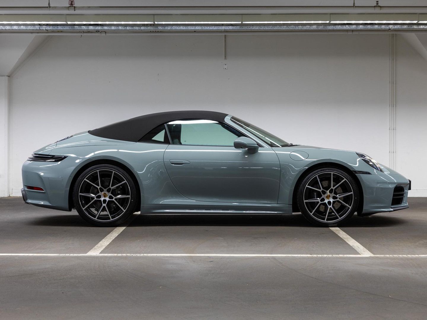 Porsche 992 Cabrio 3.0 Carrera imagem 2