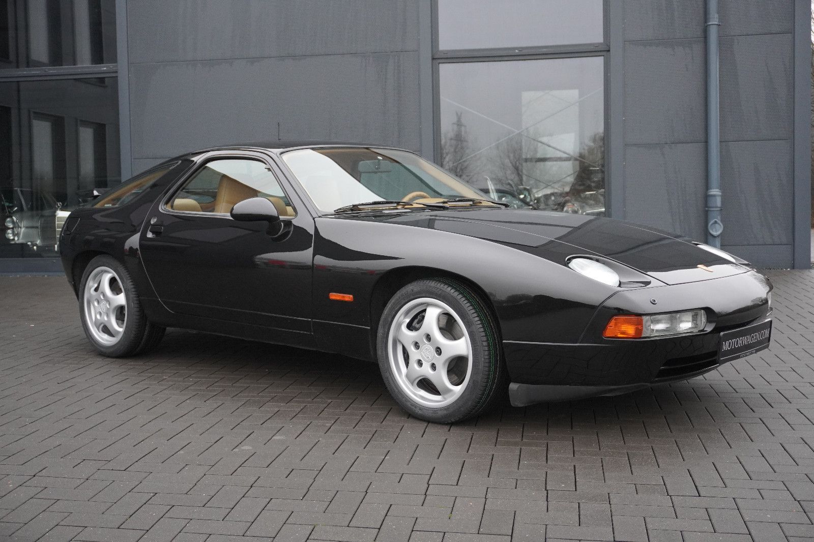 Fahrzeugabbildung Porsche 928 GTS
