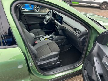 Bild 13 Ford Kuga Active X PHEV HUD El. Fondsitzverst. Navi L