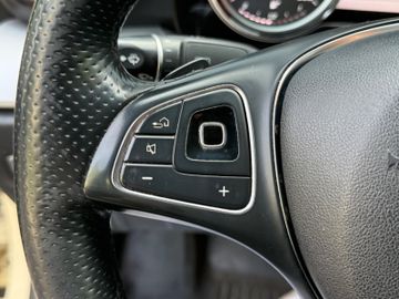 Mercedes E 200 - 12