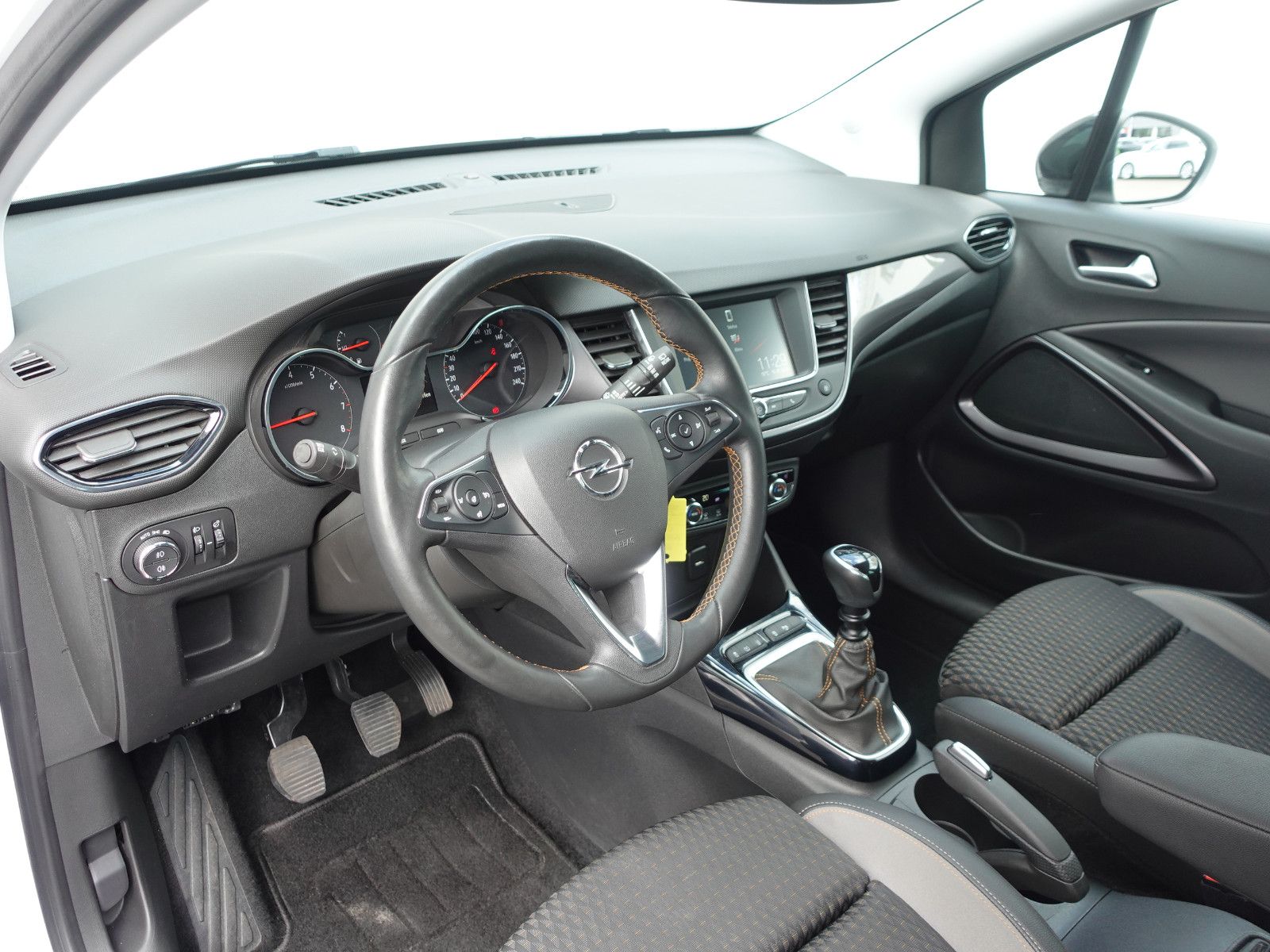 Fahrzeugabbildung Opel Crossland X 1.2Turbo INNOVATION SHZ,Kamera,PDC