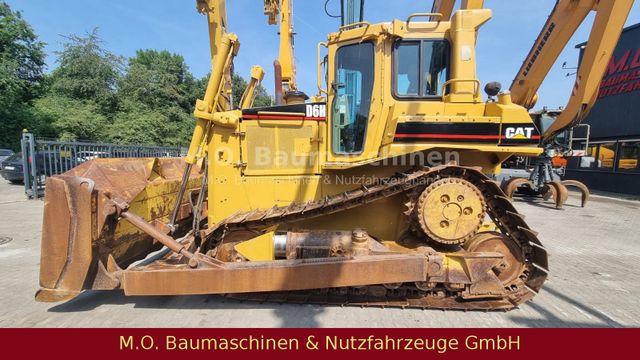 CAT D6H Planierraupe / 4. Wegeschild