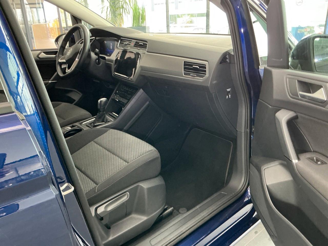 Volkswagen Touran 1.5 TSI DSG Comfortline / 8 Fach, миниатюра 3