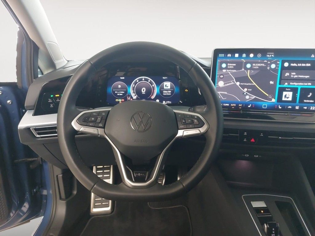 Fahrzeugabbildung Volkswagen Golf Variant 1.5 eTSI DSG Goal AHZV
