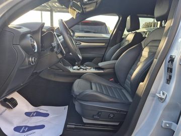 Alfa-Romeo Stelvio - 10