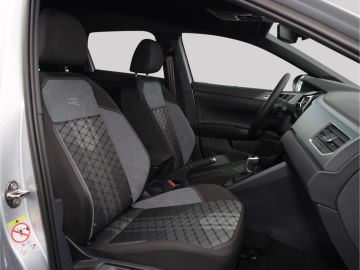 Volkswagen Taigo R-Line Black Style 1.5 TSI DSG Kamera