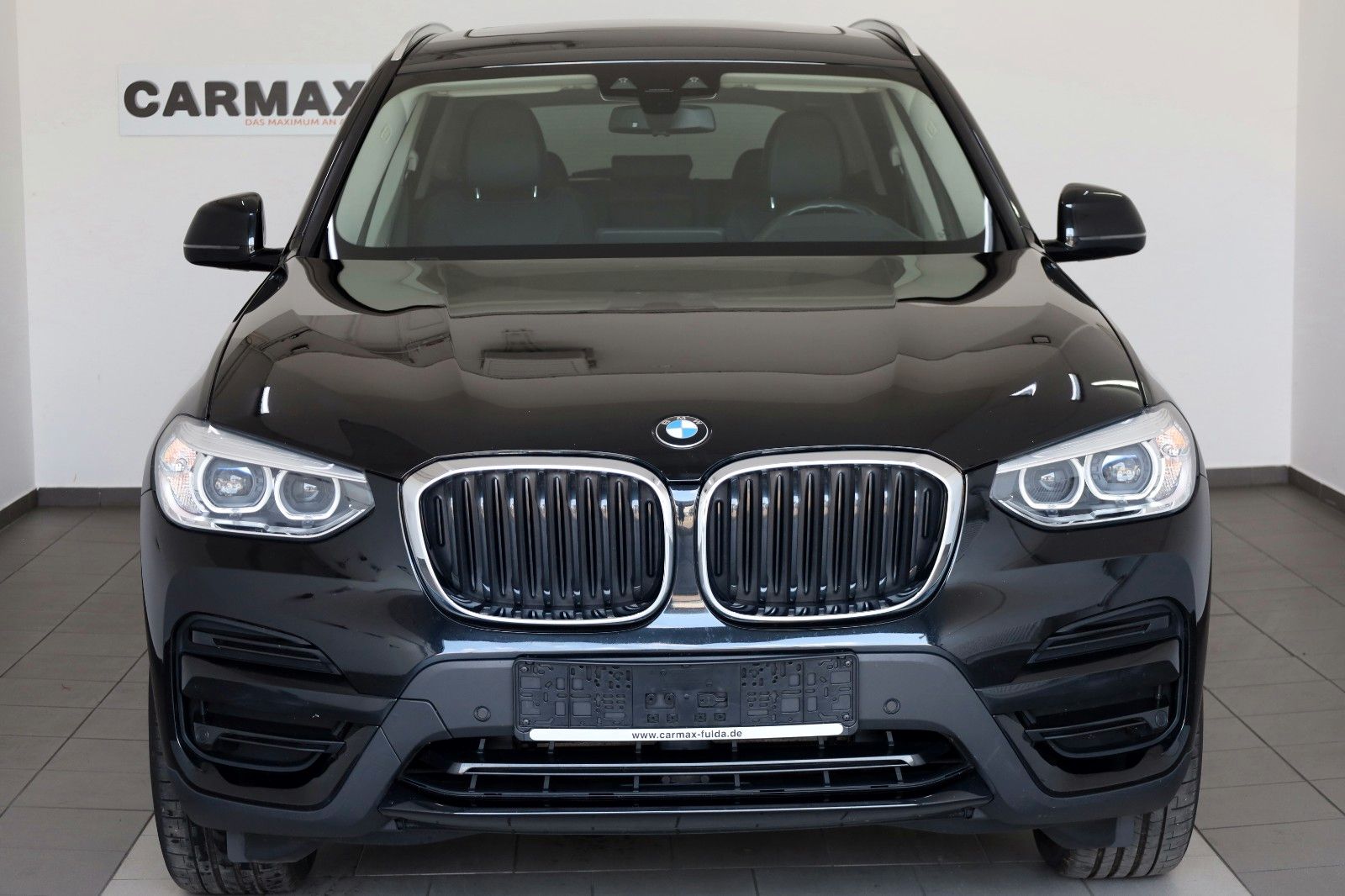 Fahrzeugabbildung BMW X3 xDrive 20d Advantage,Leder,Navi,HUD,PanoD,AHK