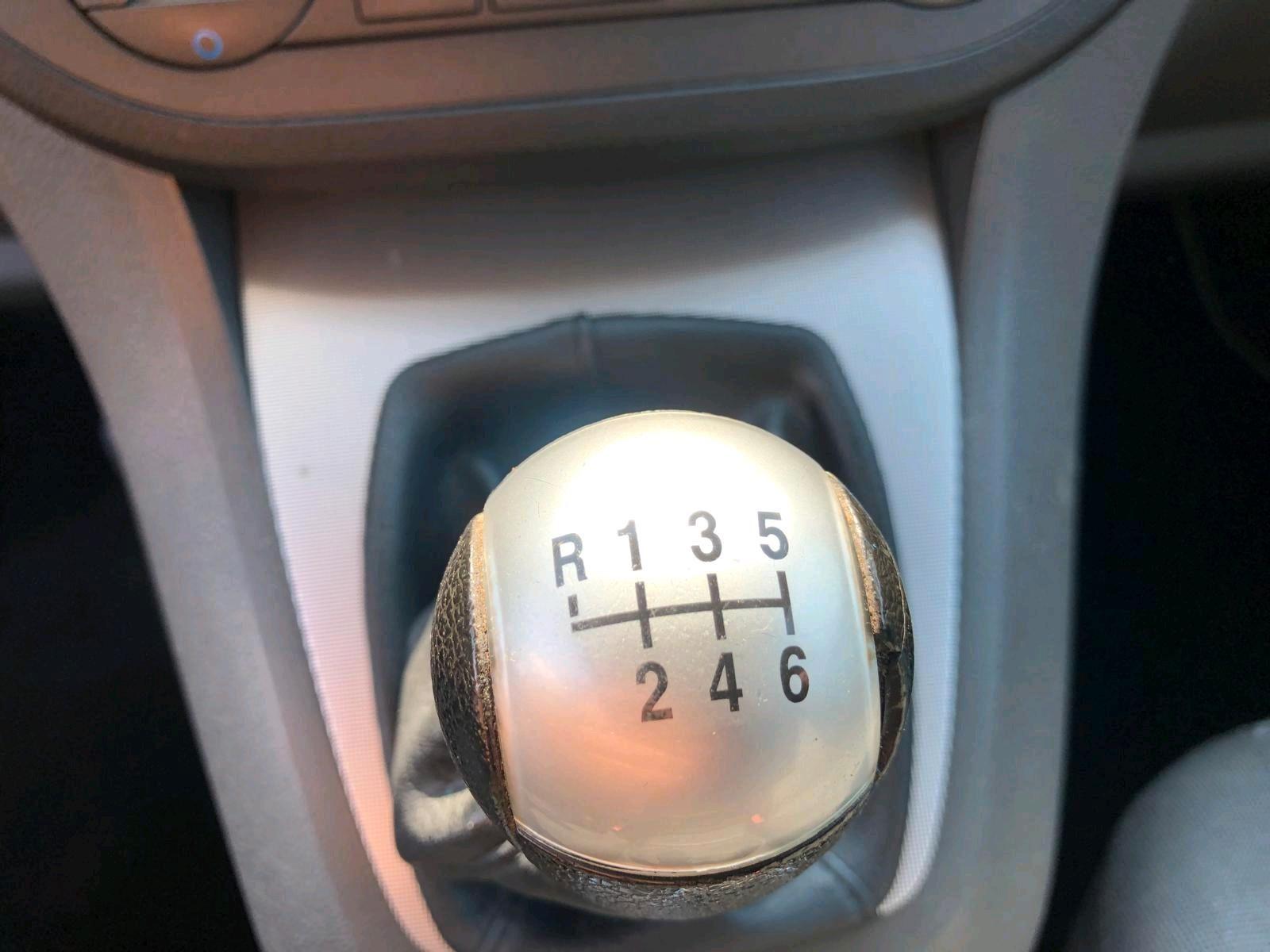 Ford Focus 2006 — photo 12