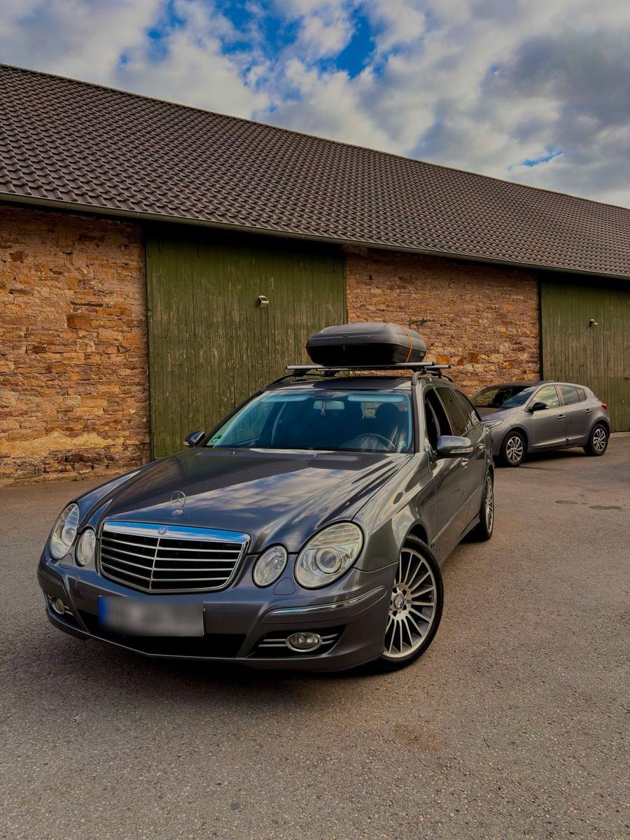 Mercedes-Benz E 220