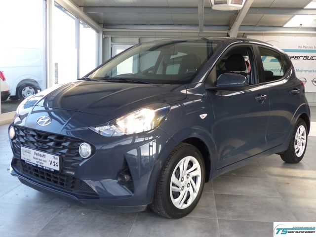 Hyundai i10 Klima+Shzg+Lhzg+Tempomat+Spurh.+Blth+Allwet.