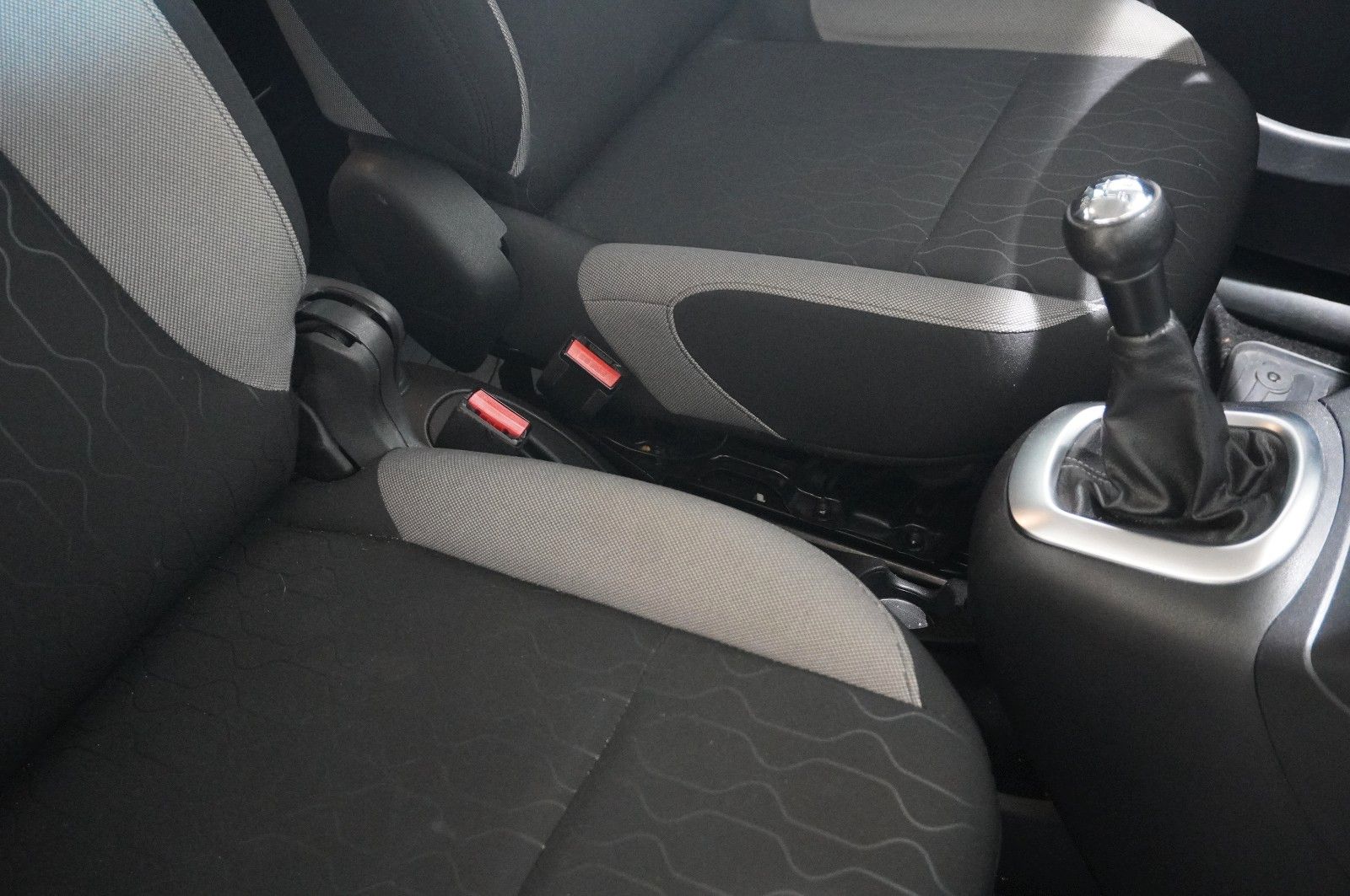 Fahrzeugabbildung Citroën C3 Picasso 1.4 GAS/ BENZIN Exclusive KLIMA/AHK