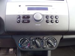 Fahrzeugabbildung Suzuki Swift Snow (5-trg.) Rückfahrkamera PDC Klima