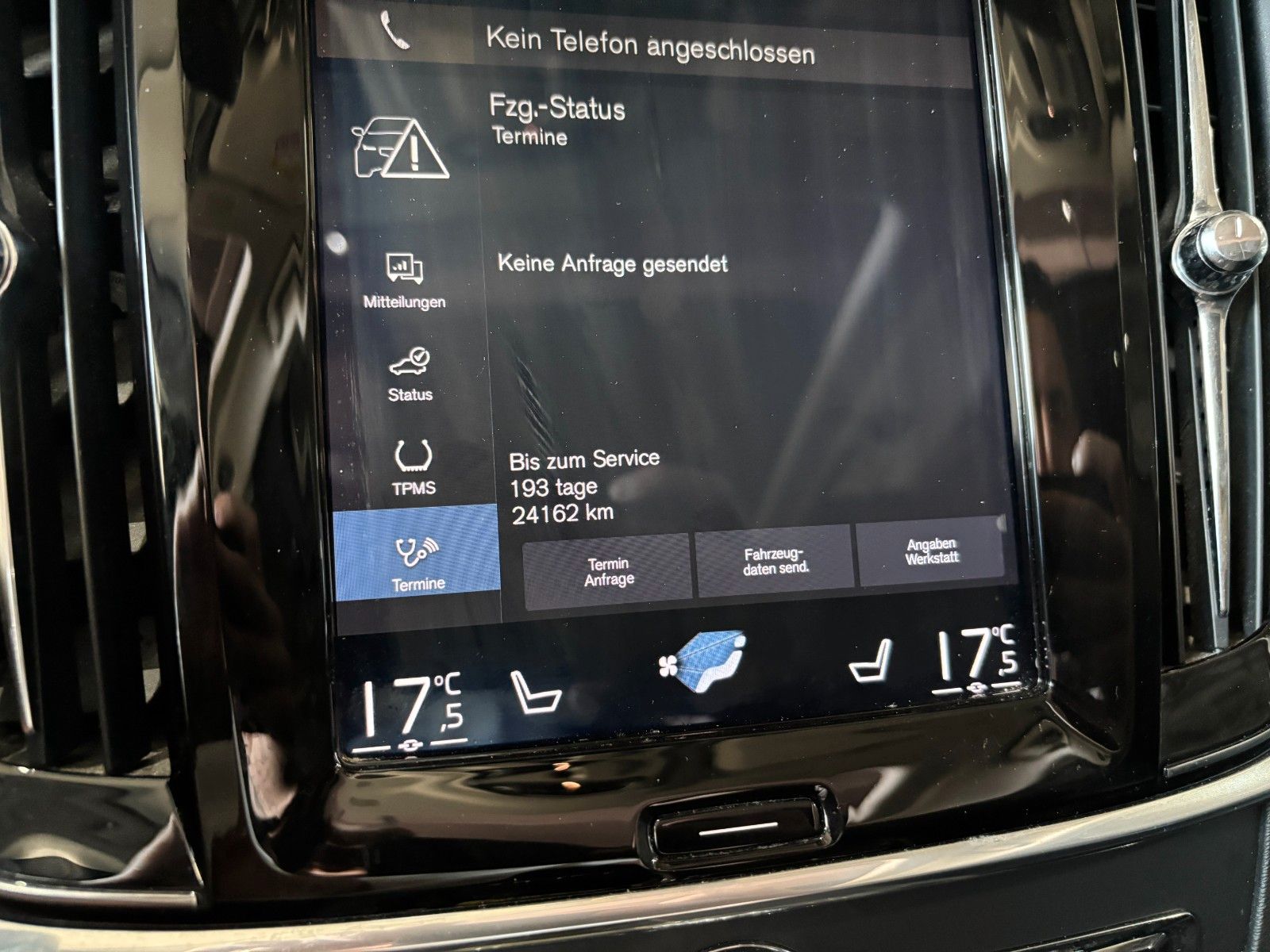 Fahrzeugabbildung Volvo V90 Momentum /KAMERA/PANO/AHK/SHZ/ACC++/LED