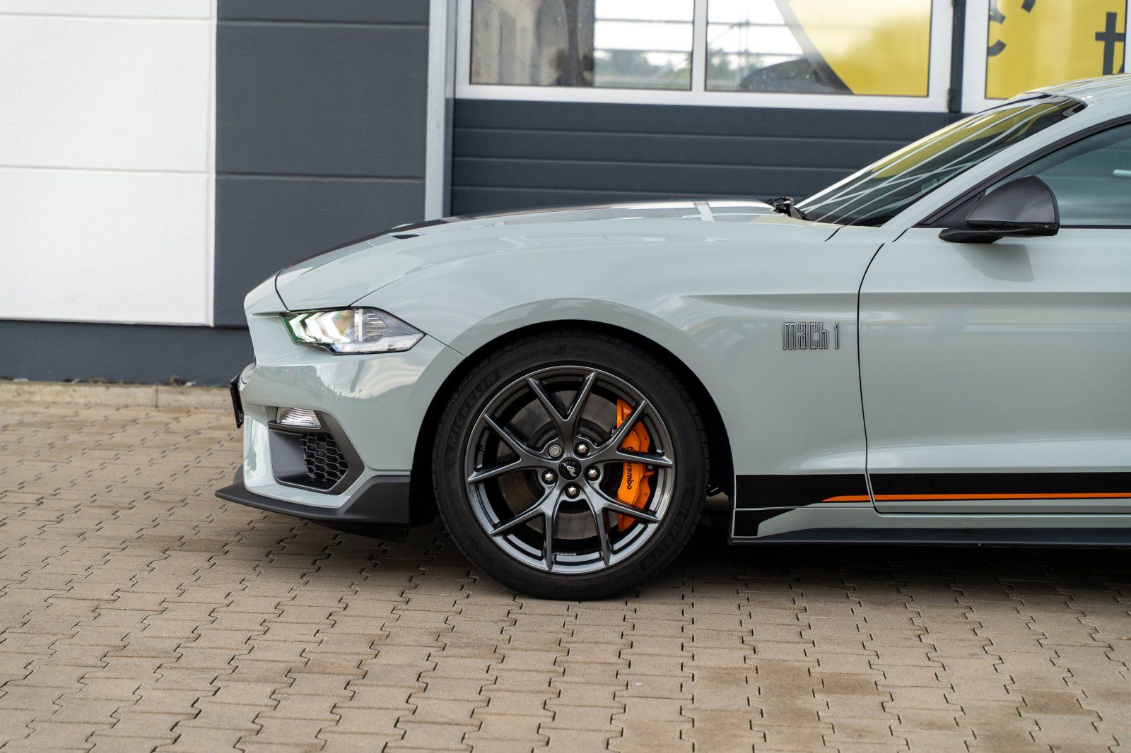 Ford Mustang (Mach 1 RECARO/Tremec/Styling-Paket)