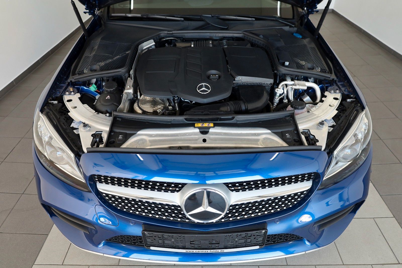 Fahrzeugabbildung Mercedes-Benz C 300 de Lim., AMG line,Leder,Navi,LED,SH,Kamera