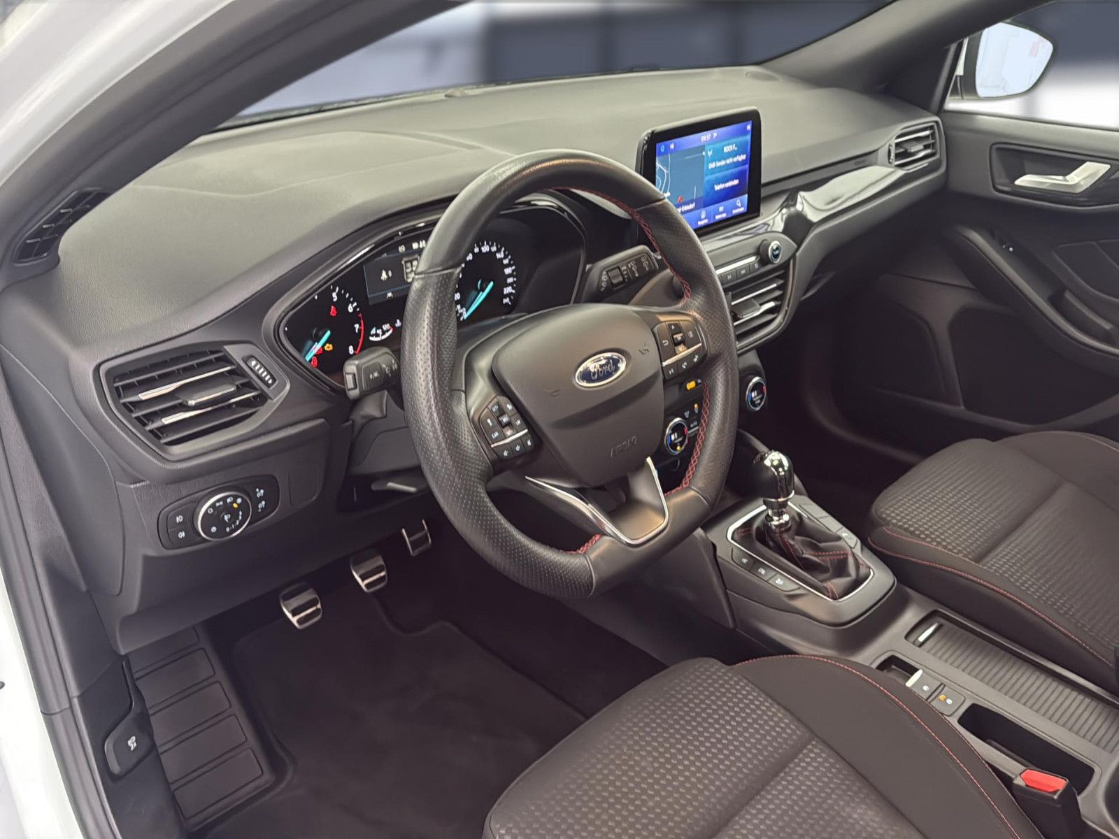 Fahrzeugabbildung Ford Focus Turnier ST-Line