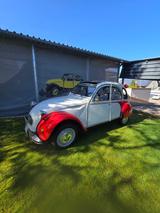 Citroën 2 CV - Citroën 2 CV mit Panoramadach