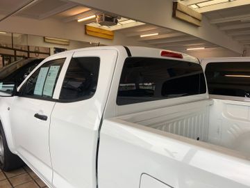 Bild 3 Isuzu D-Max Space Cab 4WD AHK + Beschicht. o. Wanne