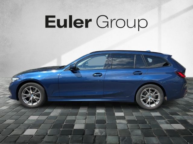 BMW 320 d xDrive Touring Komfortzugang LED Widscreen foto 2