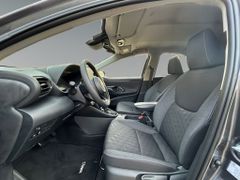 TOYOTA Yaris Hybrid 116 1.5 VVT-i Teamplayer (XPA1)