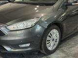 Ford Focus 1,6 TDCI Business*Navi*Parkass.*Tempom. - Ford Focus mit Diesel-Antrieb: 1.6