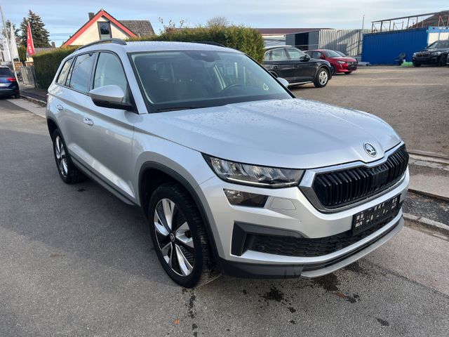 Skoda Kodiaq 2.0 TDI DSG*7Sitze*LED*ACC*LaneAssist*Kam