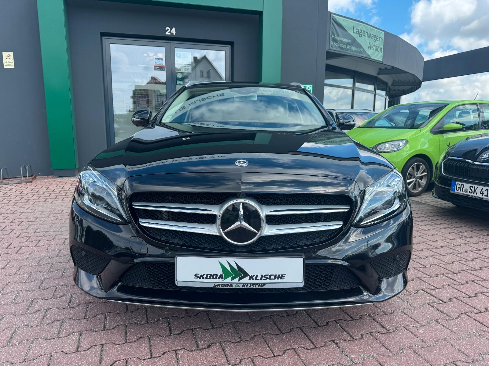 Mercedes-Benz C 300 e T-Modell 2.0 TSI iV 155 kW 211 PS AHK