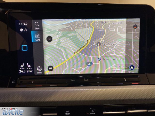 Golf VIII 1.0 eTSI DSG Move NAVI KLIMA PDC PANO