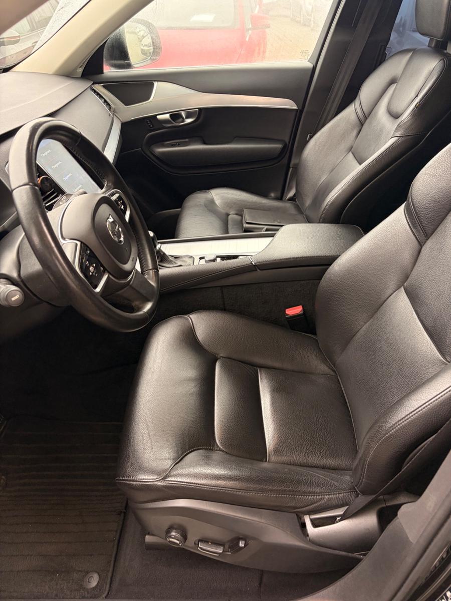 Volvo Momentum AWD VOLL 7.SITZER PANORAMA AUTOMATIK
