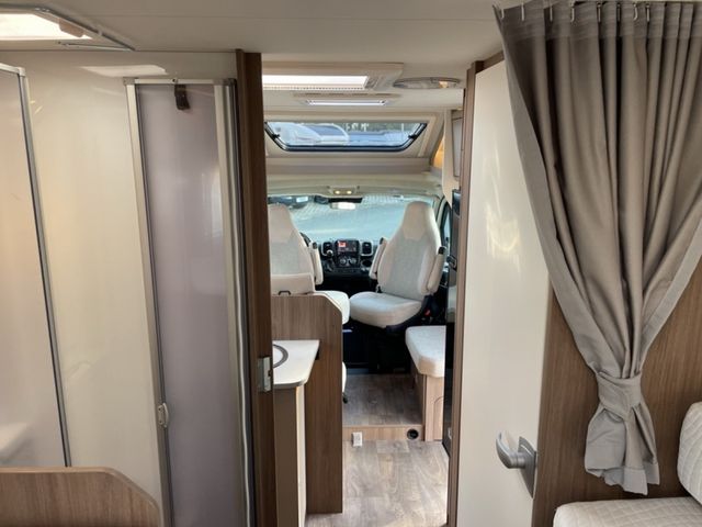 Carado T 447 PRO + Automatik OHNE HUBBETT LED Safety TV