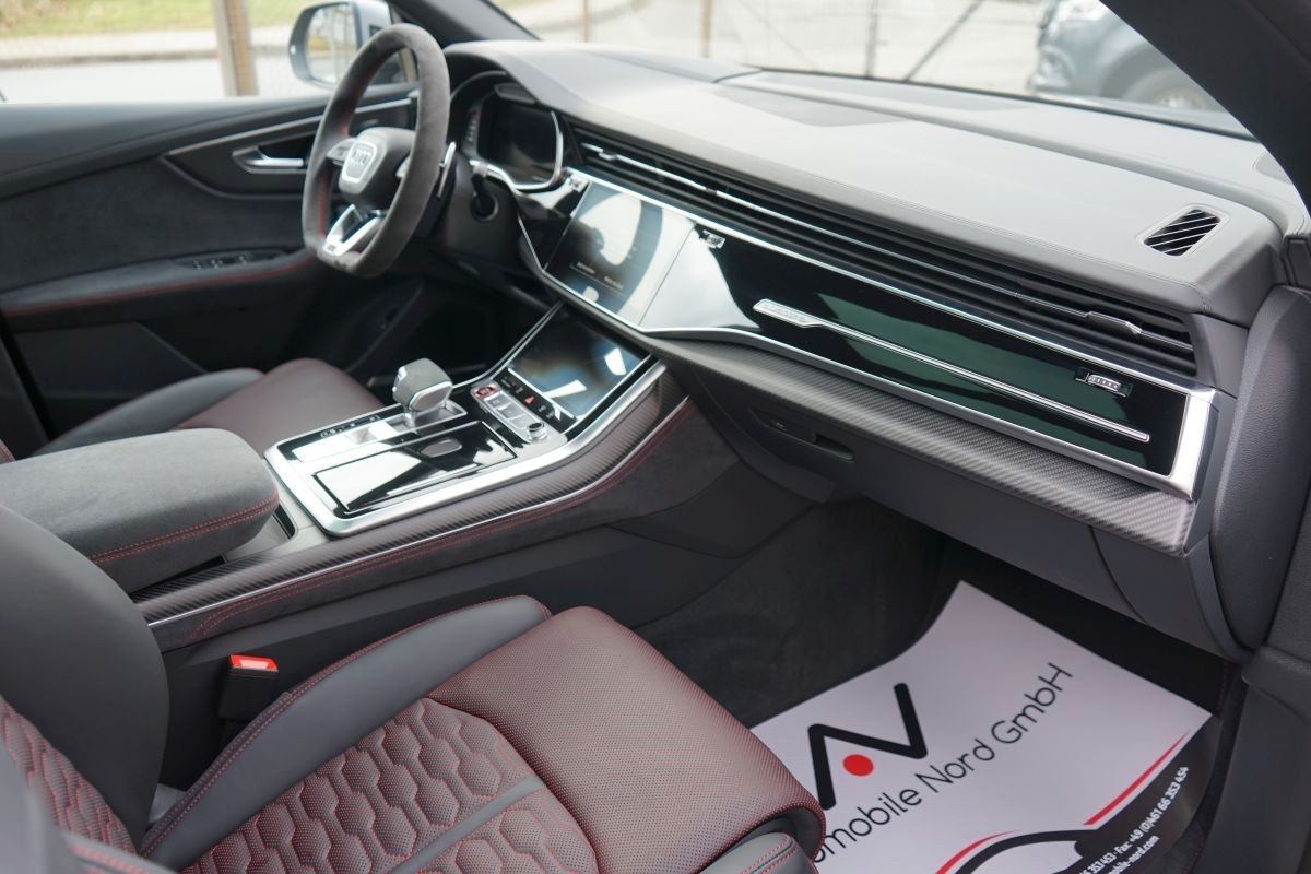 Fahrzeugabbildung Audi RSQ8 Performance 4.0 TFSI Quattro UVP 202700€