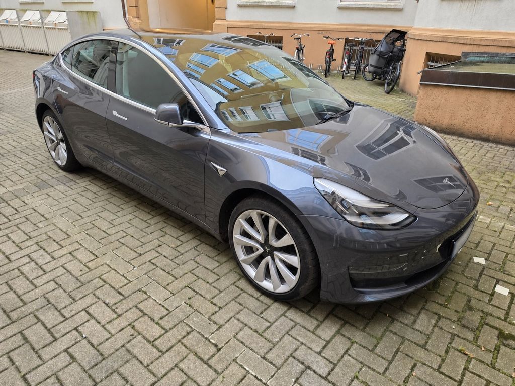 Image of Tesla Model 3