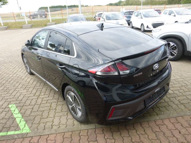 Fahrzeugabbildung Hyundai IONIQ  Premium  Hybrid (FL)