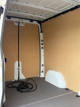 Mercedes-Benz eSprinter - weiße Mercedes-Benz eSprinter