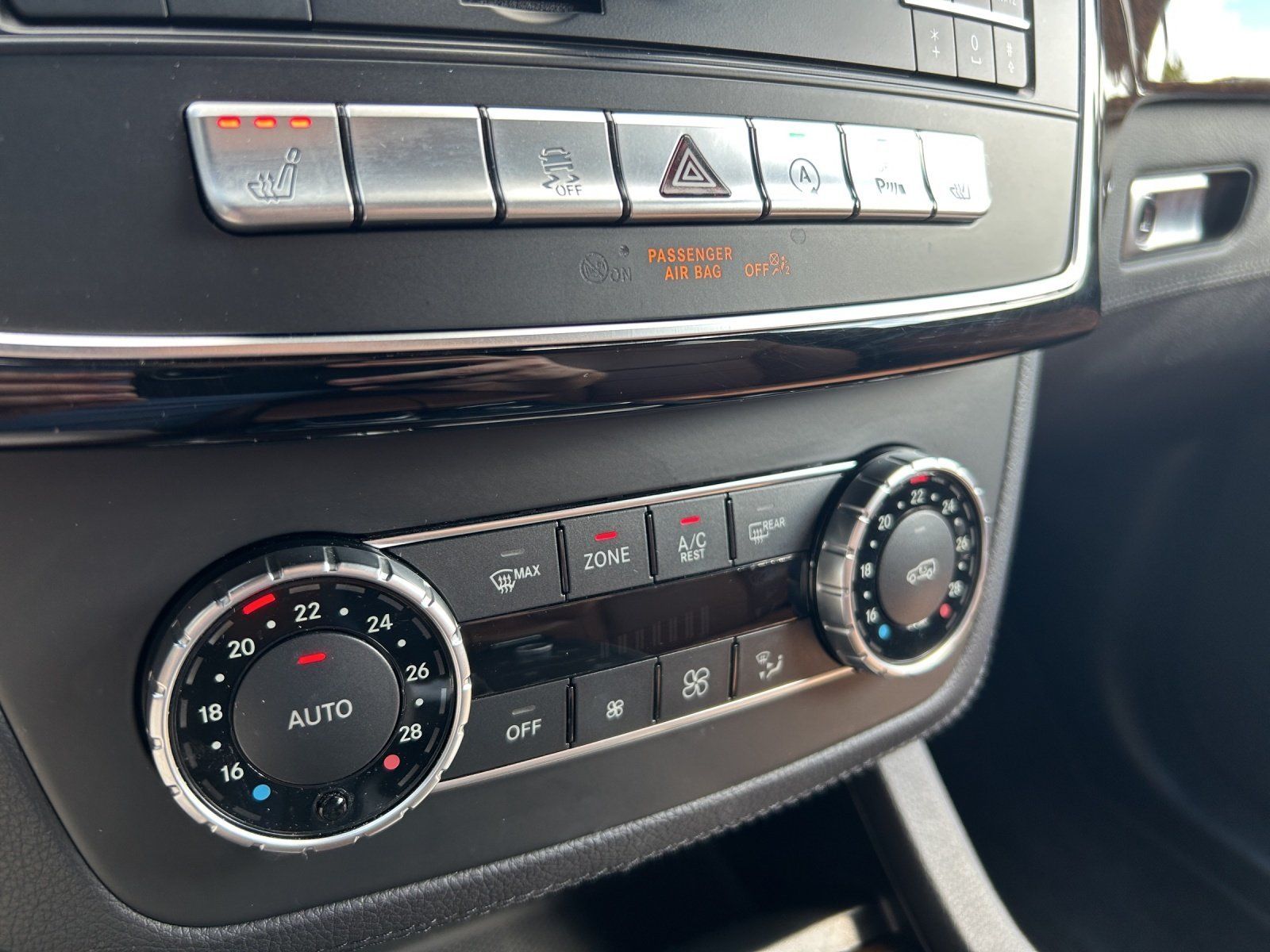 Fahrzeugabbildung Mercedes-Benz GLE43 AMG Cpé DISTRO Comand AIRMATIC HK-Hifi ILS