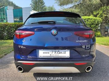 Alfa-Romeo Stelvio - 5