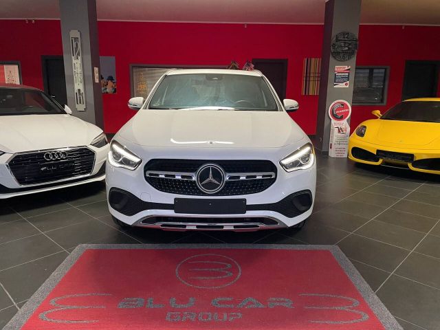 MERCEDES-BENZ MERCEDES GLA 200d SPORT 150cv AUT