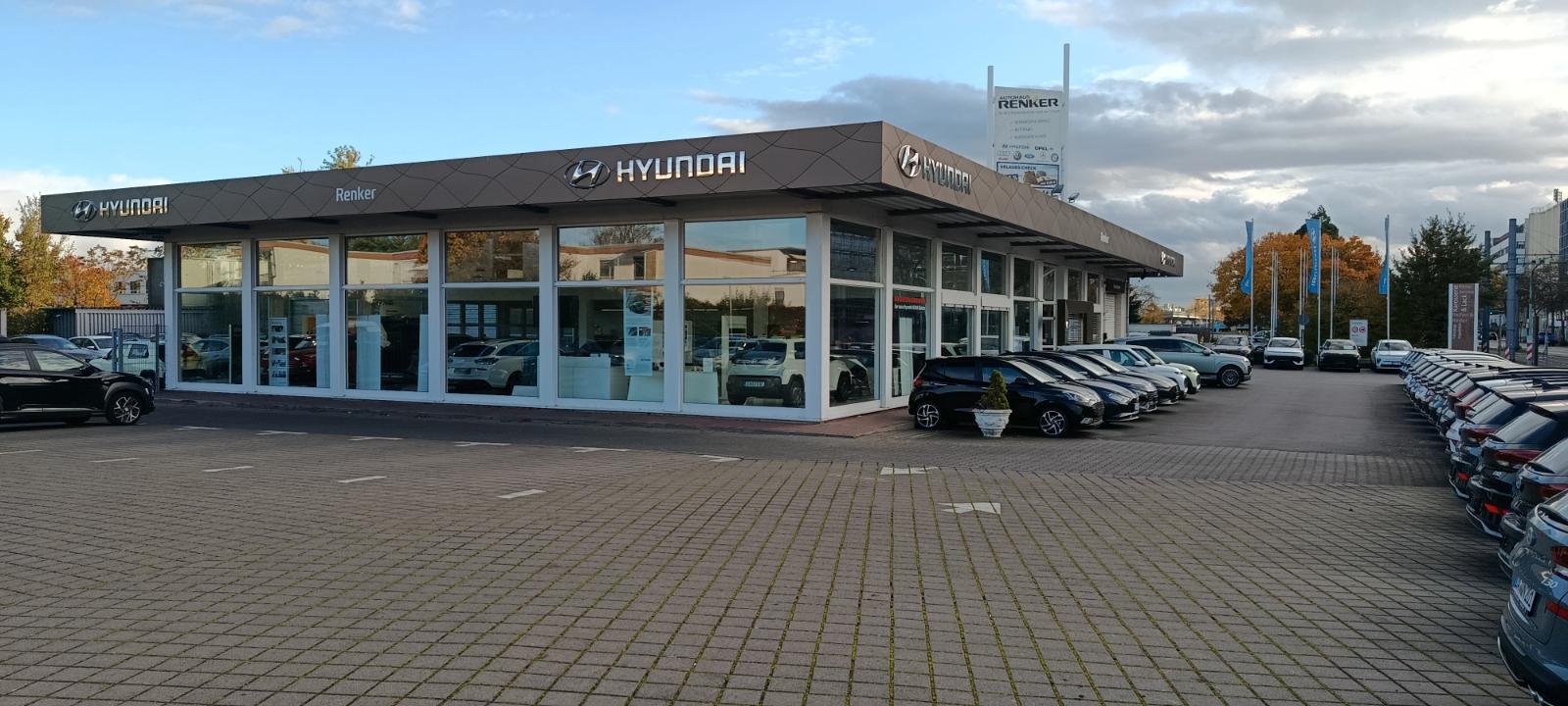 showroom-image-top