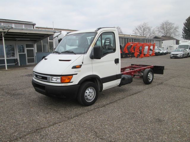 Iveco 35L12*Klima*Tempomat*Fahrgestell*3 Sitzer*