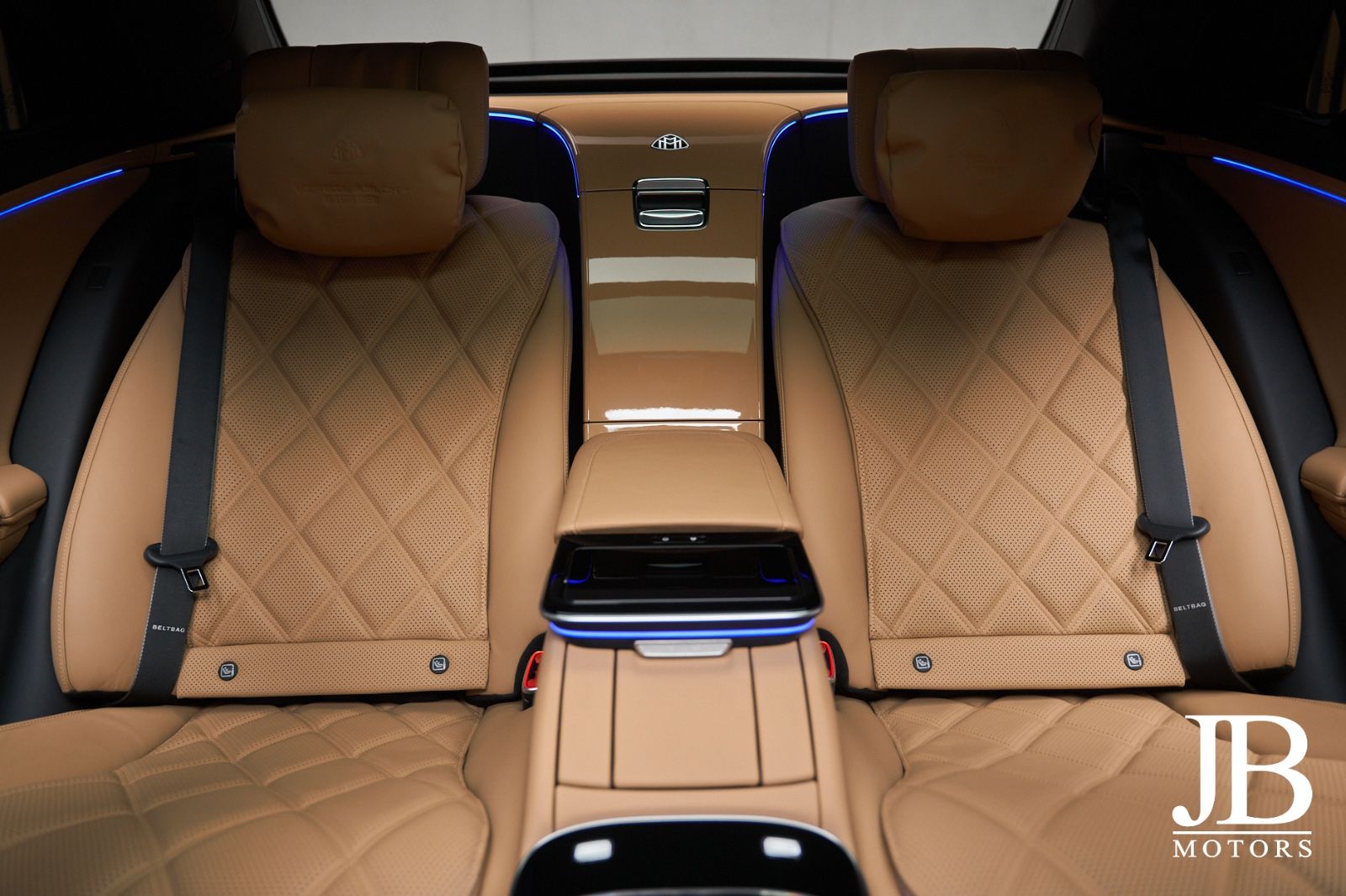 Fahrzeugabbildung Mercedes-Benz S680 Maybach Virgil Abloh 1 of 150 New Condition