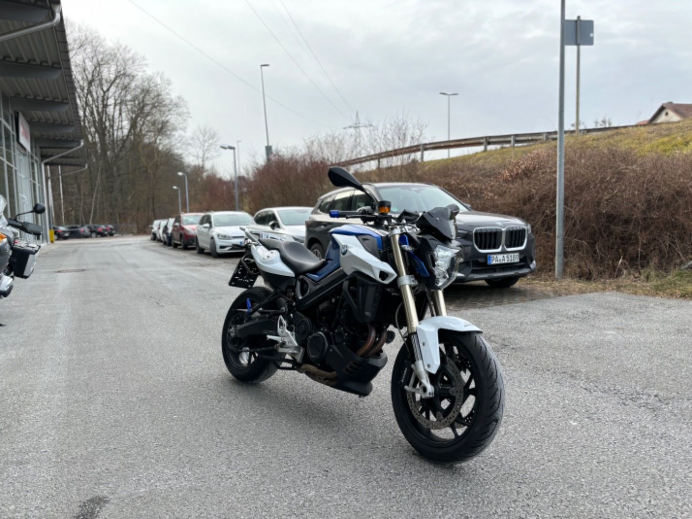 Fahrzeugabbildung BMW F 800 R Touren- und Dynamikpaket