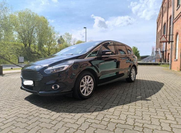 Image of Ford S-Max