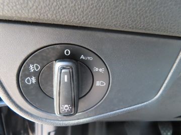 Fotografie 18 des VW Polo VI Highline 1.0 85kw R-Line Paket Pano