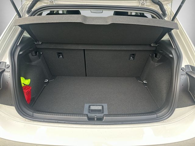 Volkswagen Polo 1.0TSI Energy RKam Led ACC ShZ